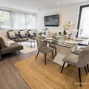 Apartment Carbery Ridge By Grandeur, Bournemouth